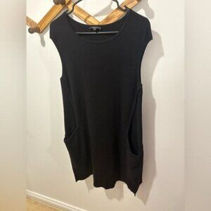 EUC- LAFAYETTE 148 New York- 100% wool pocket dress- Large